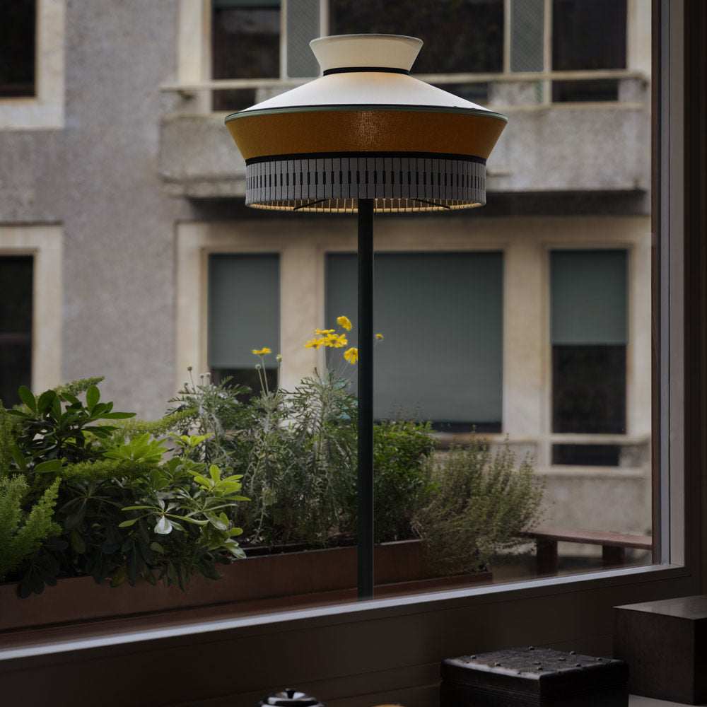 Calypso Martinique Outdoor Floor Lamp in Detail.