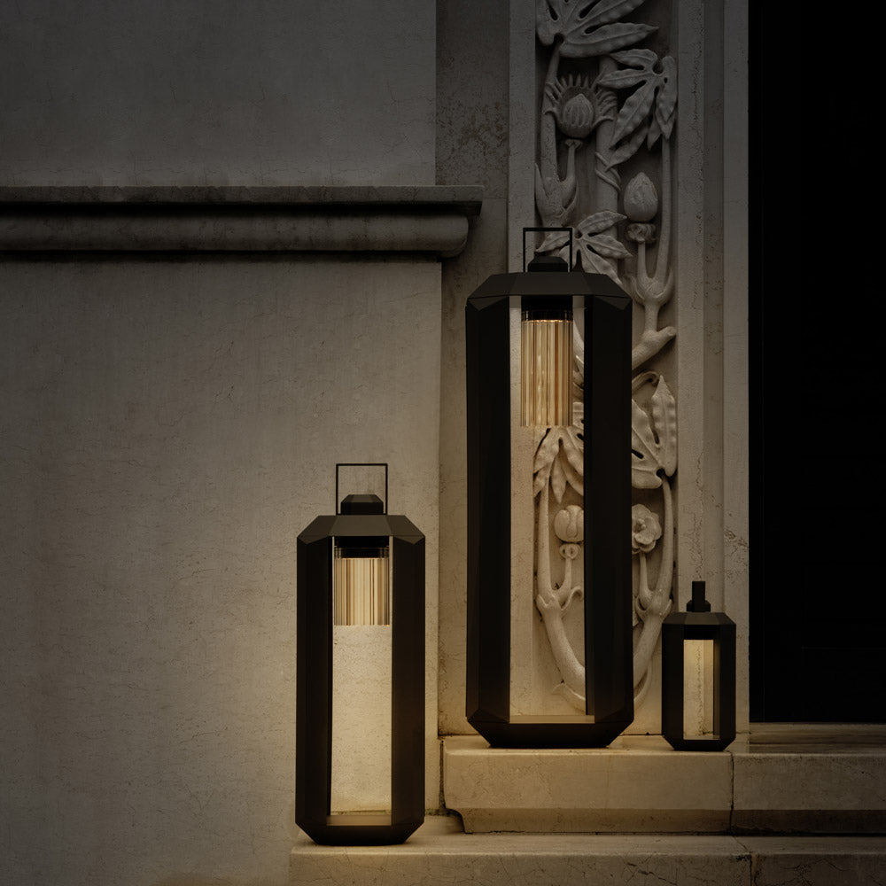 Cube Outdoor LED Rechargeable Floor Lamp in Detail.