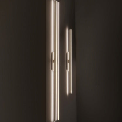 Fly LED Wall Light in Detail.