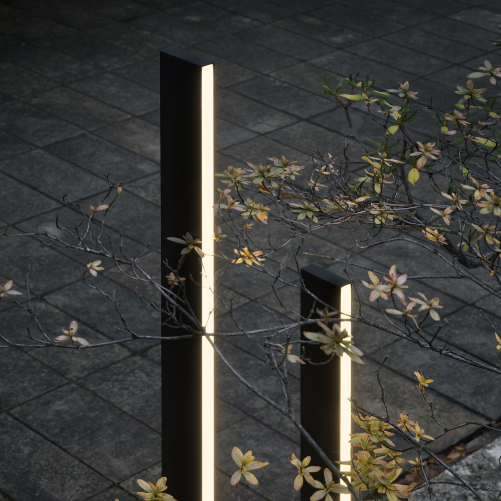 Fly Outdoor LED Floor Lamp in Detail.