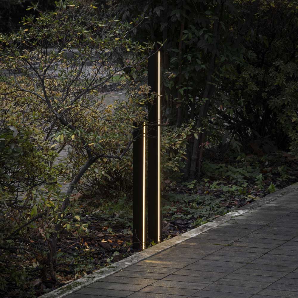 Fly Outdoor LED Floor Lamp in Outside Area.