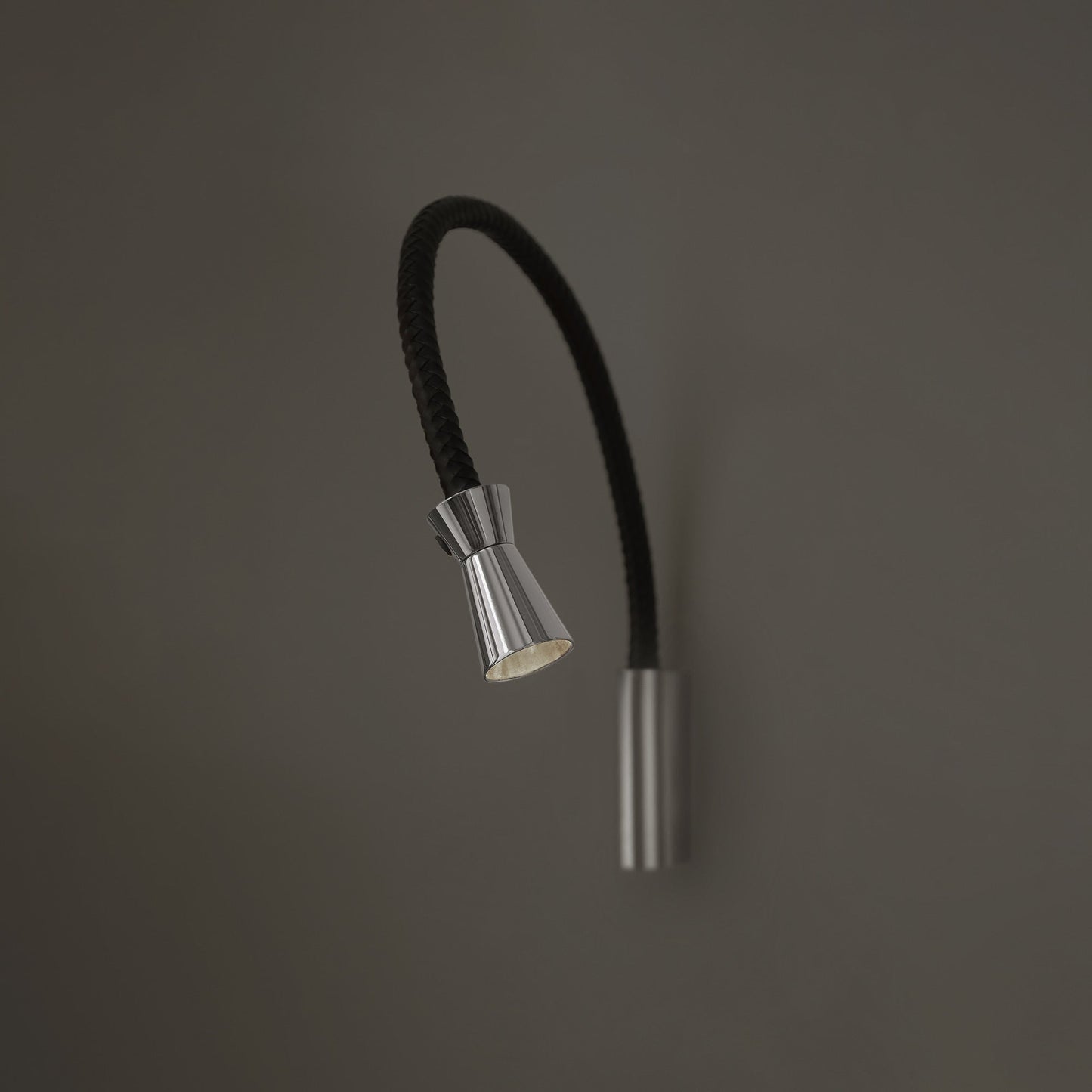 G+T LED Wall Light in Detail.