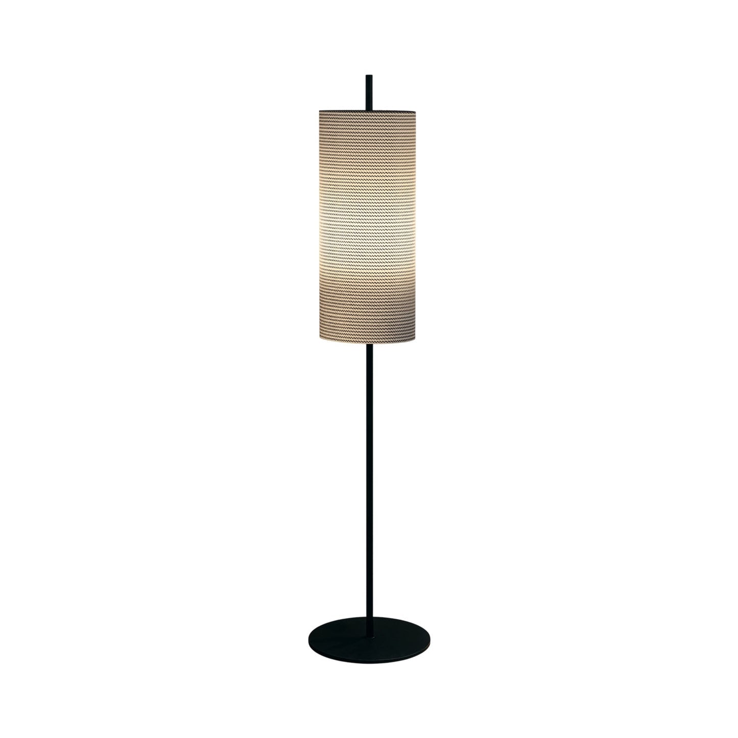 Lagoon Outdoor Floor Lamp in Summertime (Large).