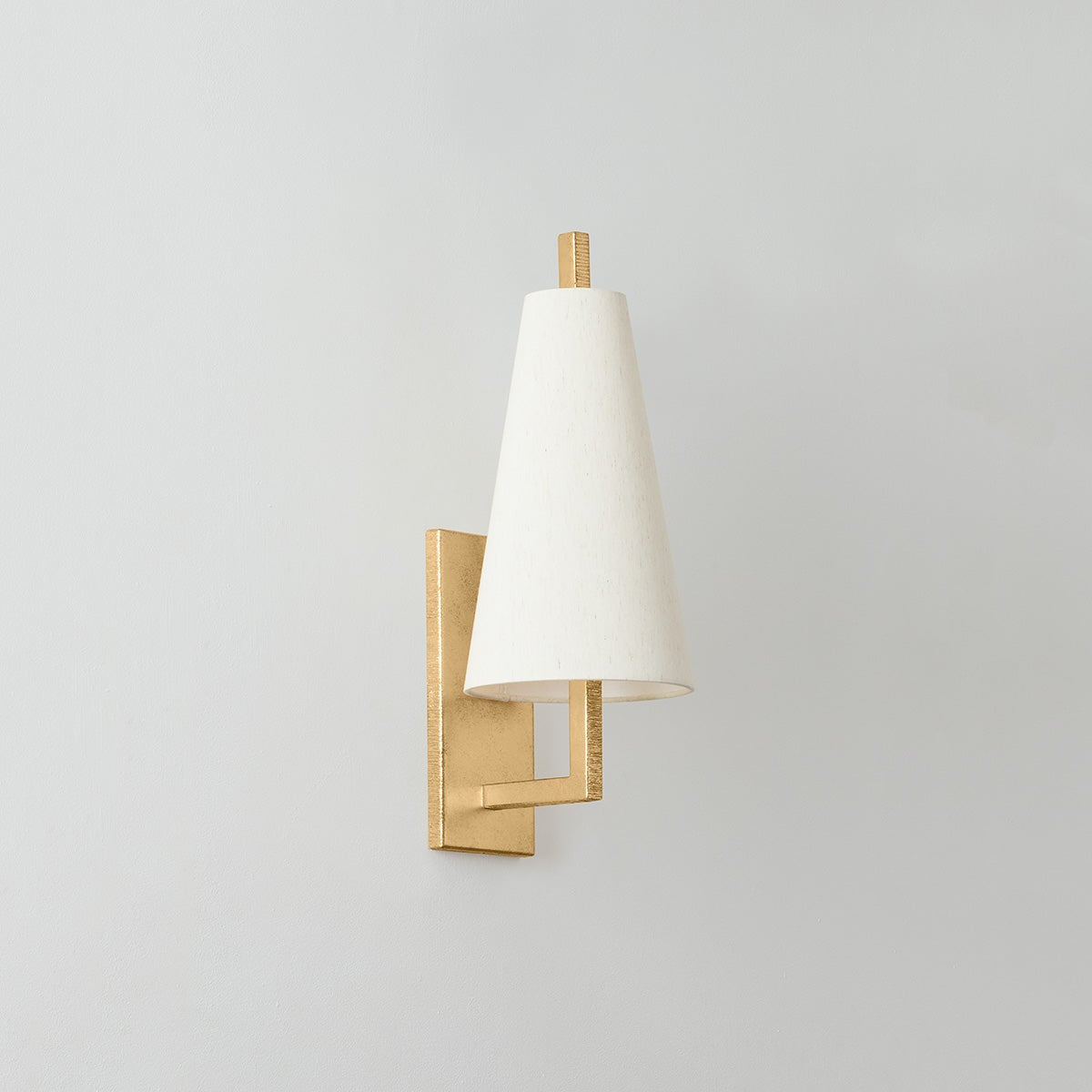 Tirana Wall Light in Detail.