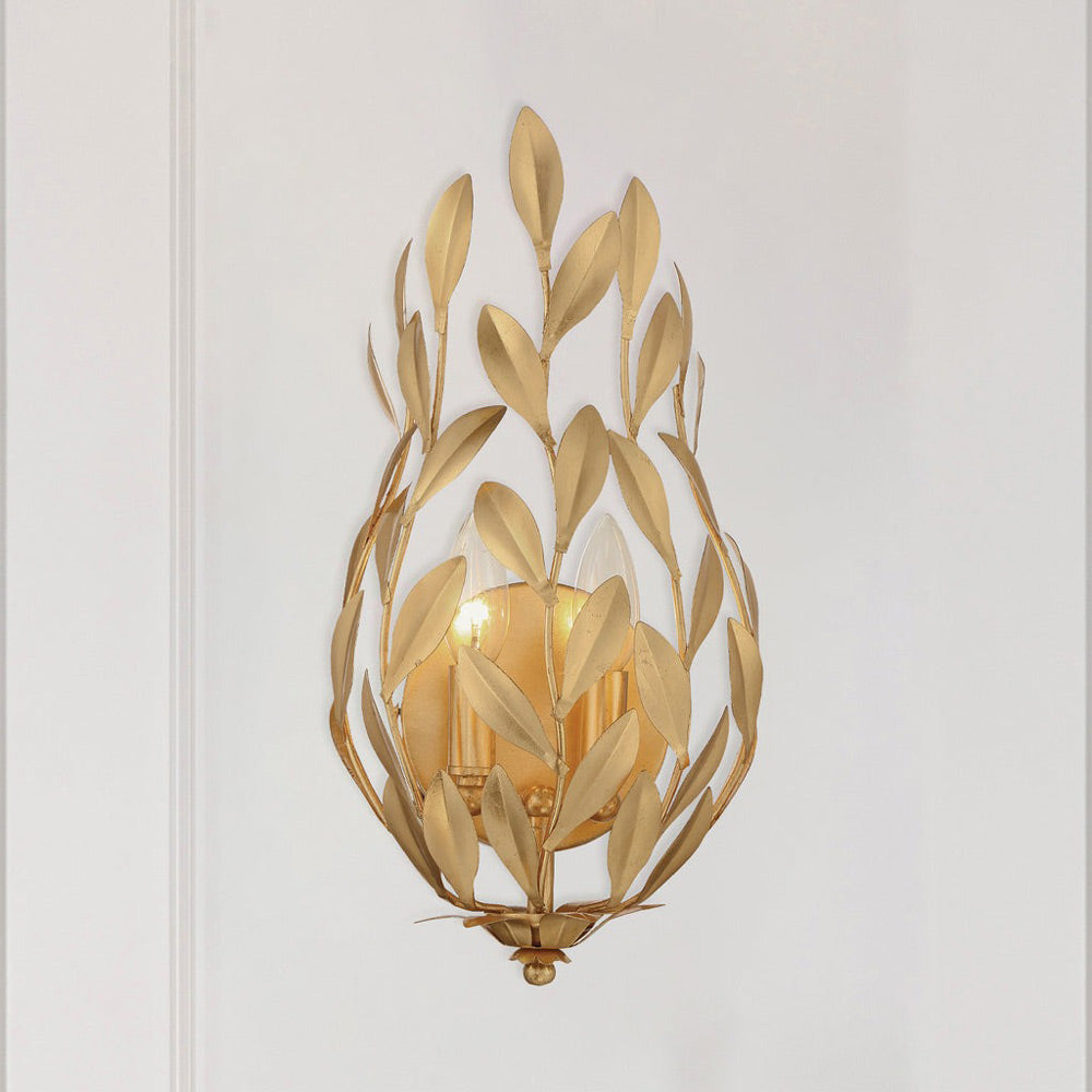 Broche 561 Wall Light in Detail.