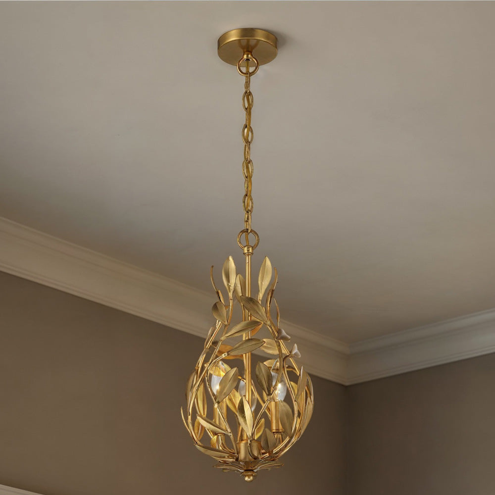 Broche 565 Chandelier in Detail.