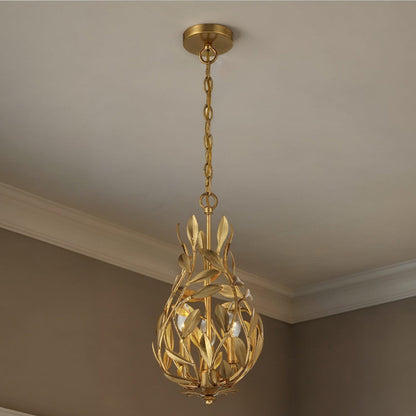 Broche 565 Chandelier in Detail.