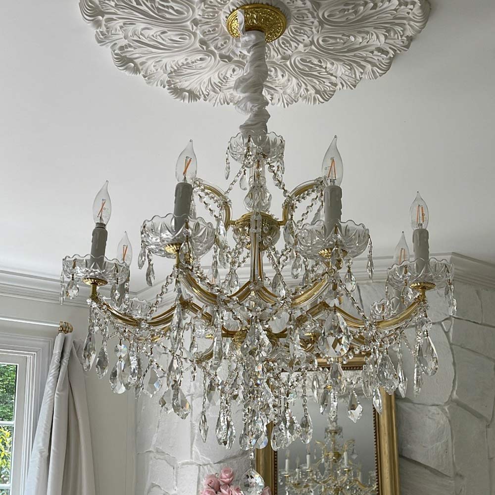 Maria Theresa 19-Light Tiered Chandel...