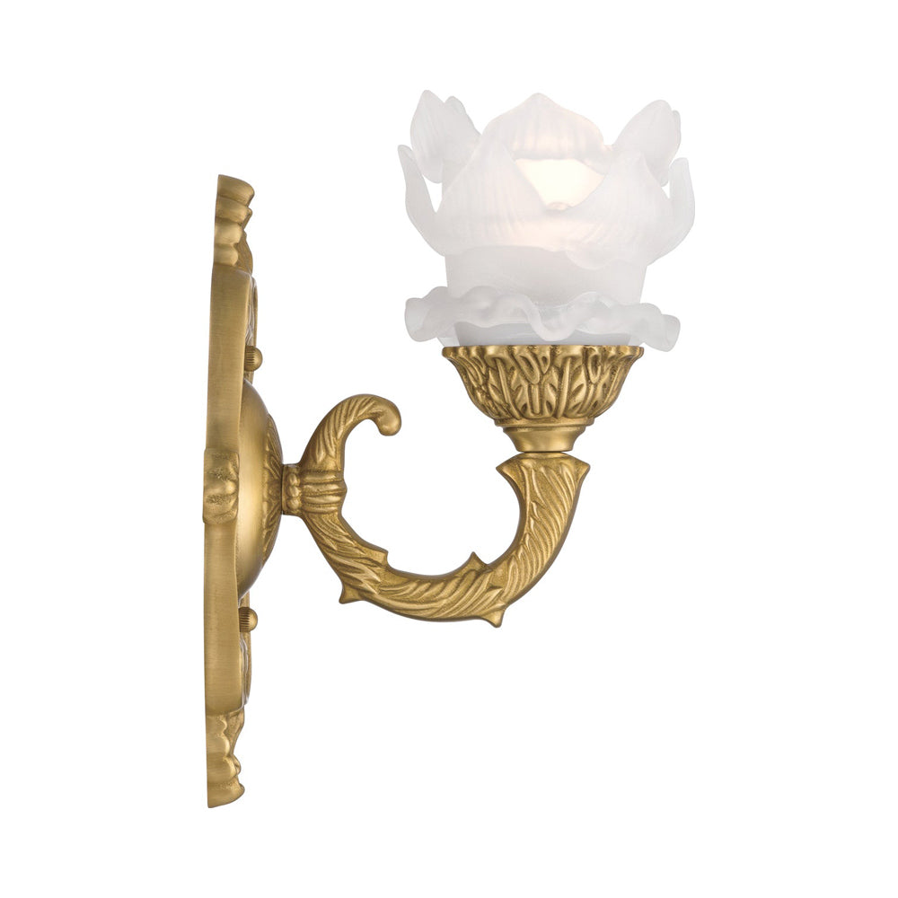 Mayfield Single Wall Light in Detail.