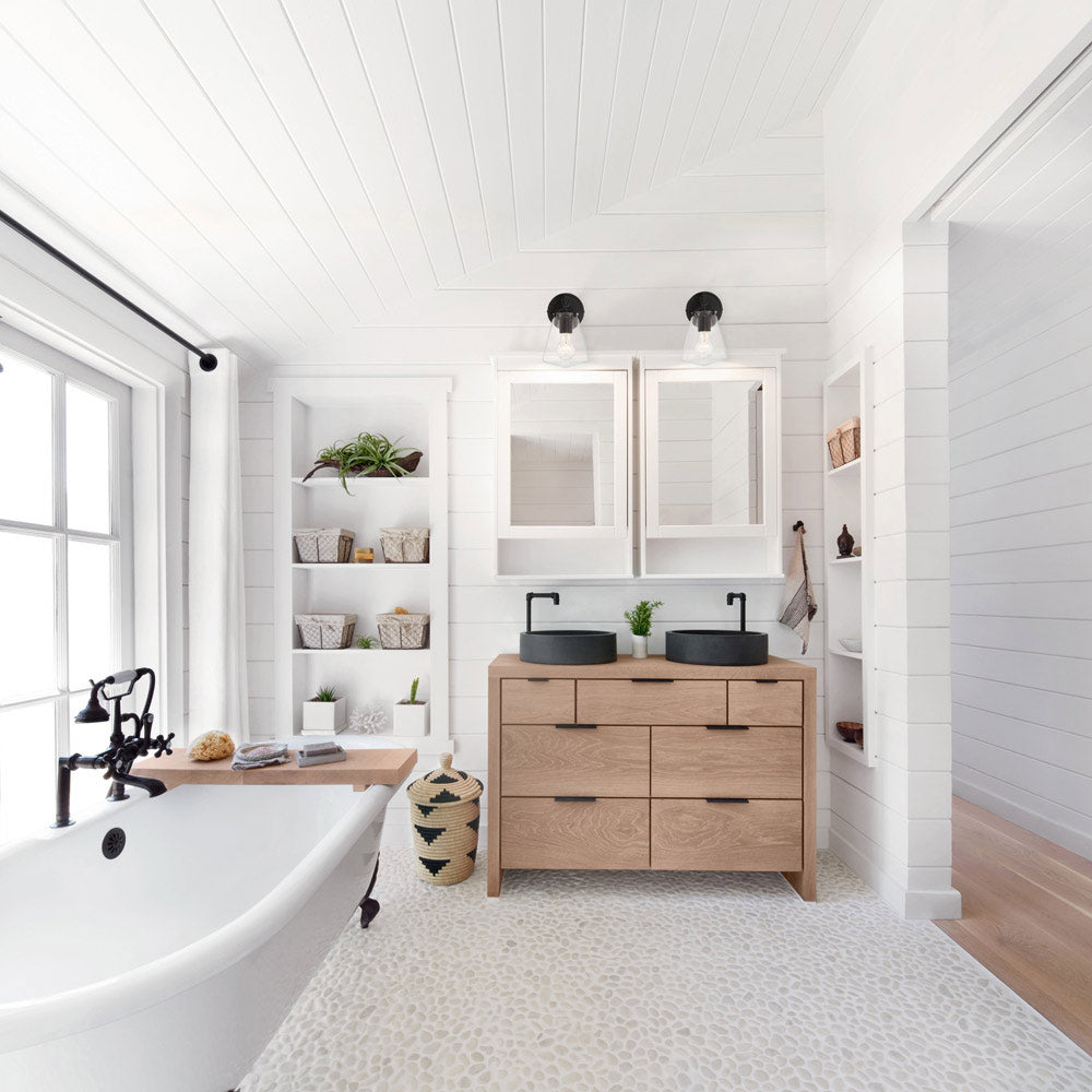 Voss Bath Wall Light in bathroom.