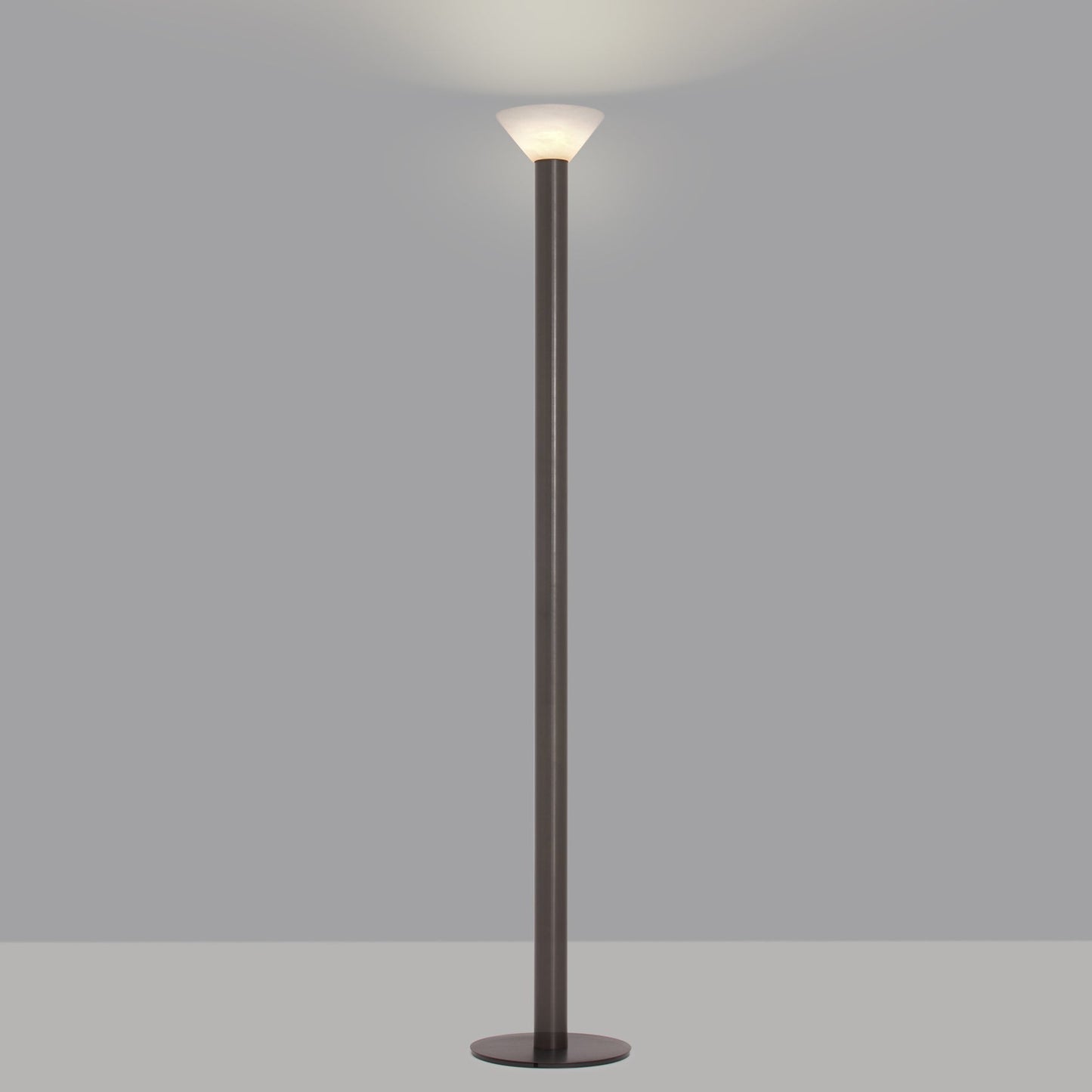Torres Floor Lamp in Detail.