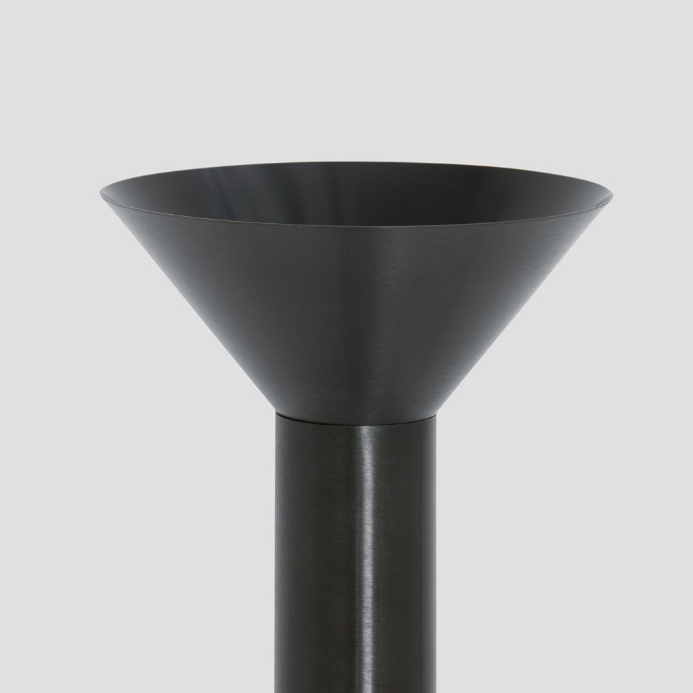 Torres Floor Lamp in Detail.