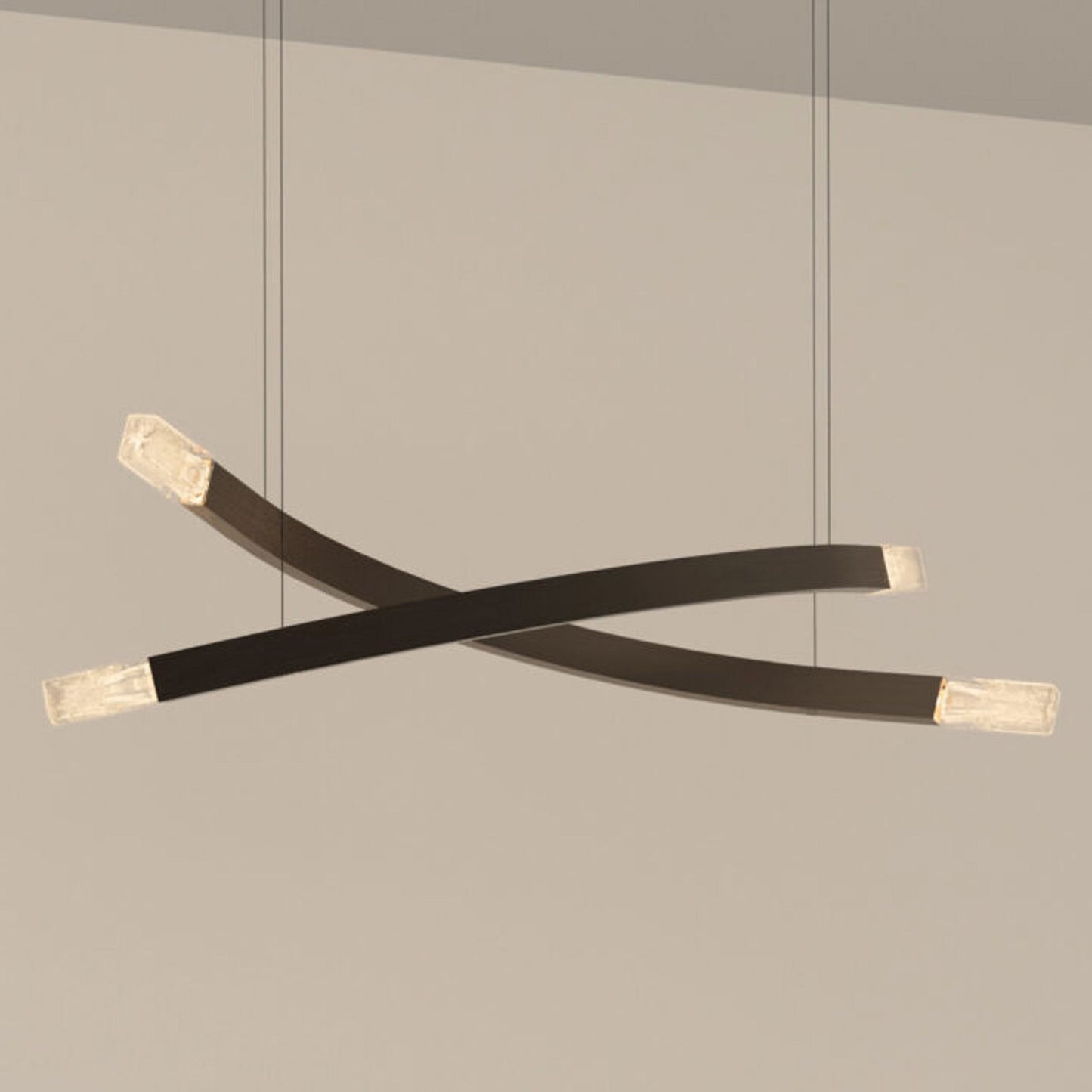 Trace Linear X LED Pendant Light in Detail.