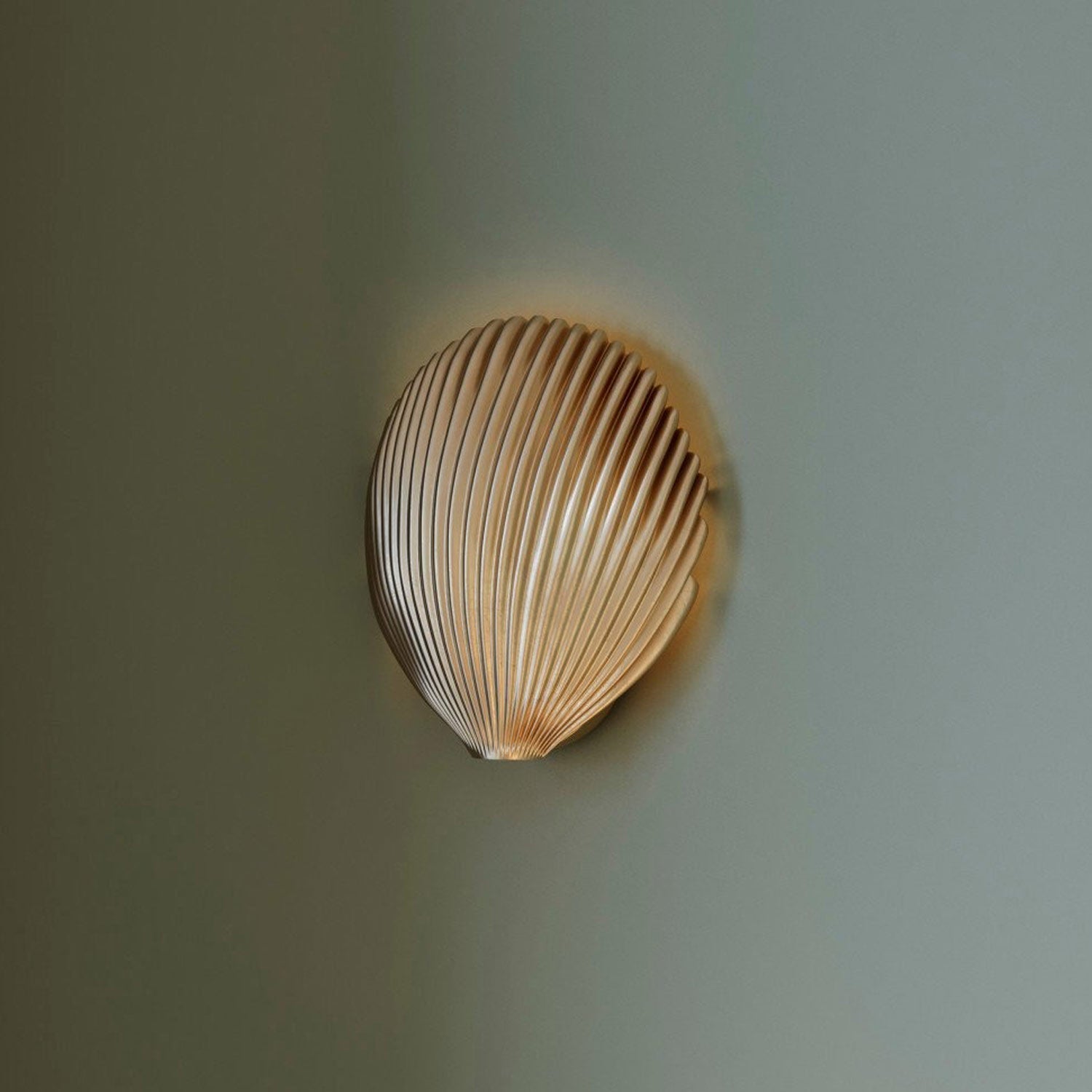 Alexine Wall Light in Detail.