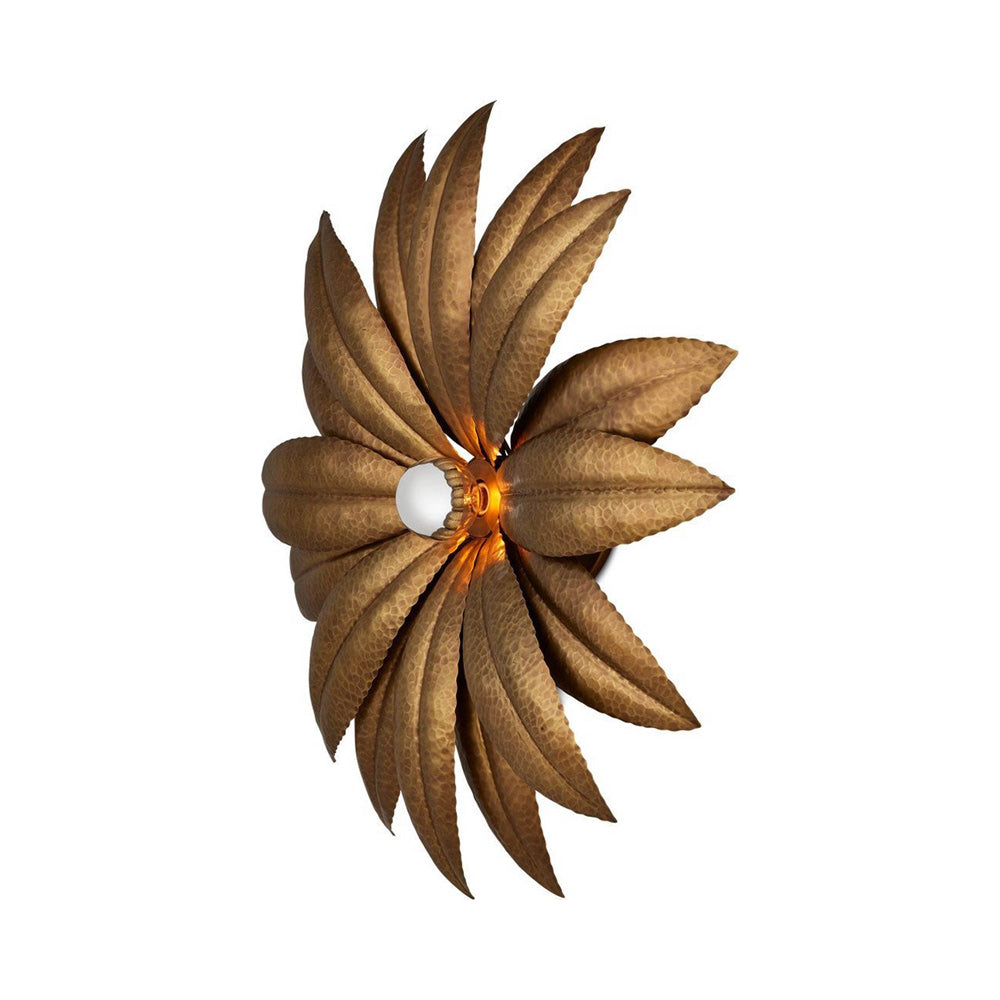 Alithea Wall Light in Detail.