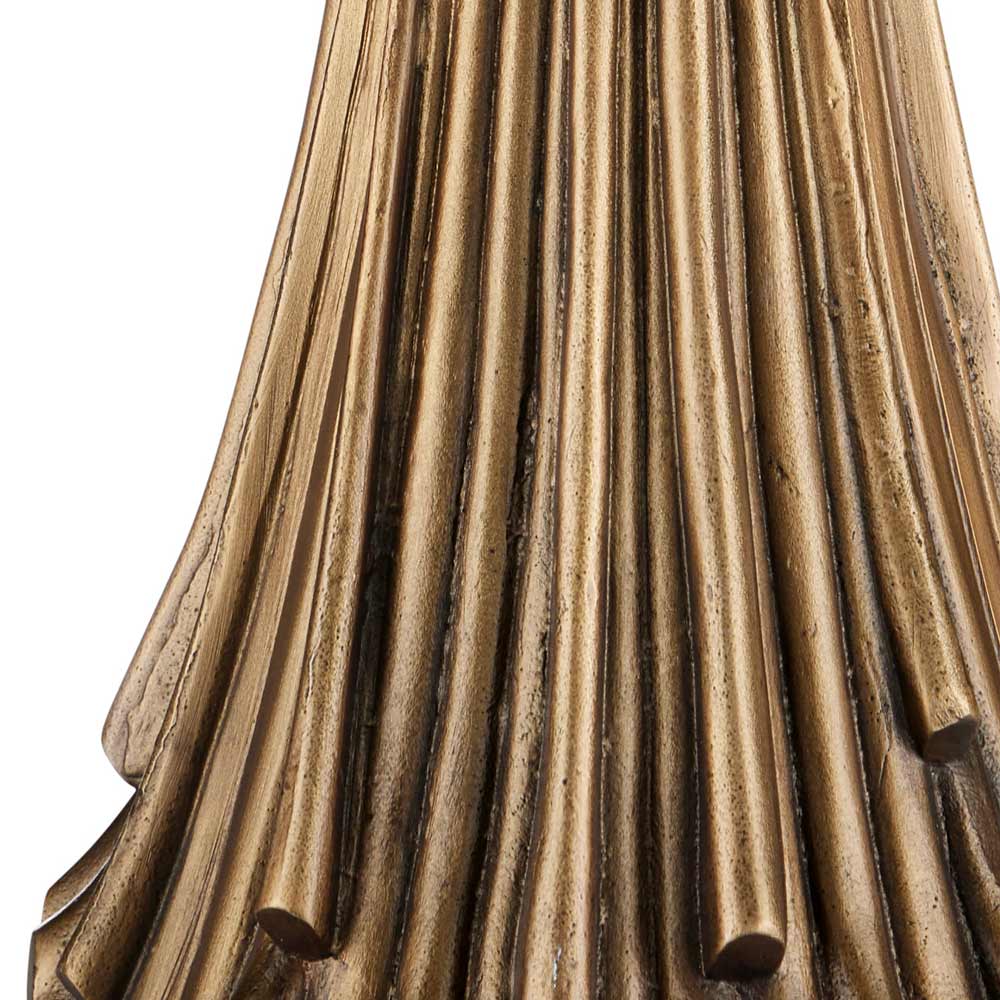 Baroque Table Lamp in Detail.