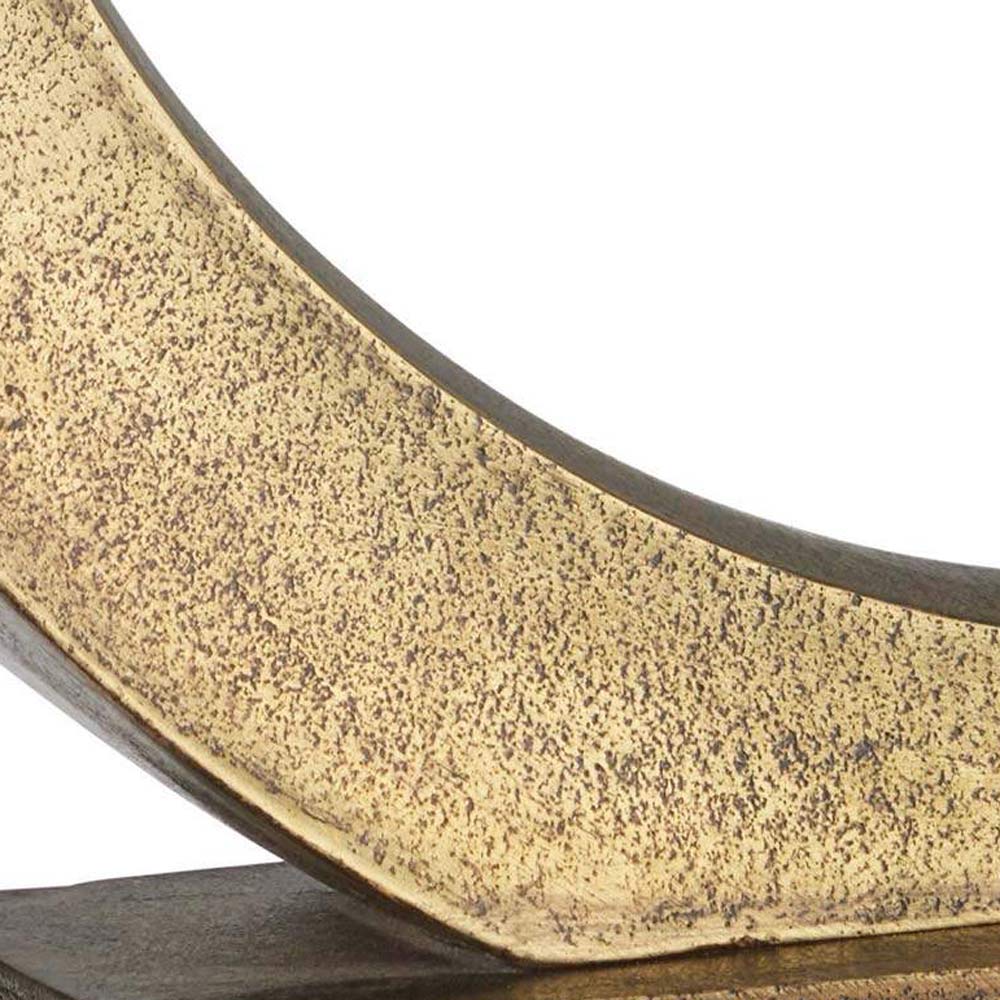 Cercle Table Lamp in Detail.