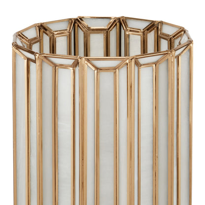 Daze Table Lamp in Detail.