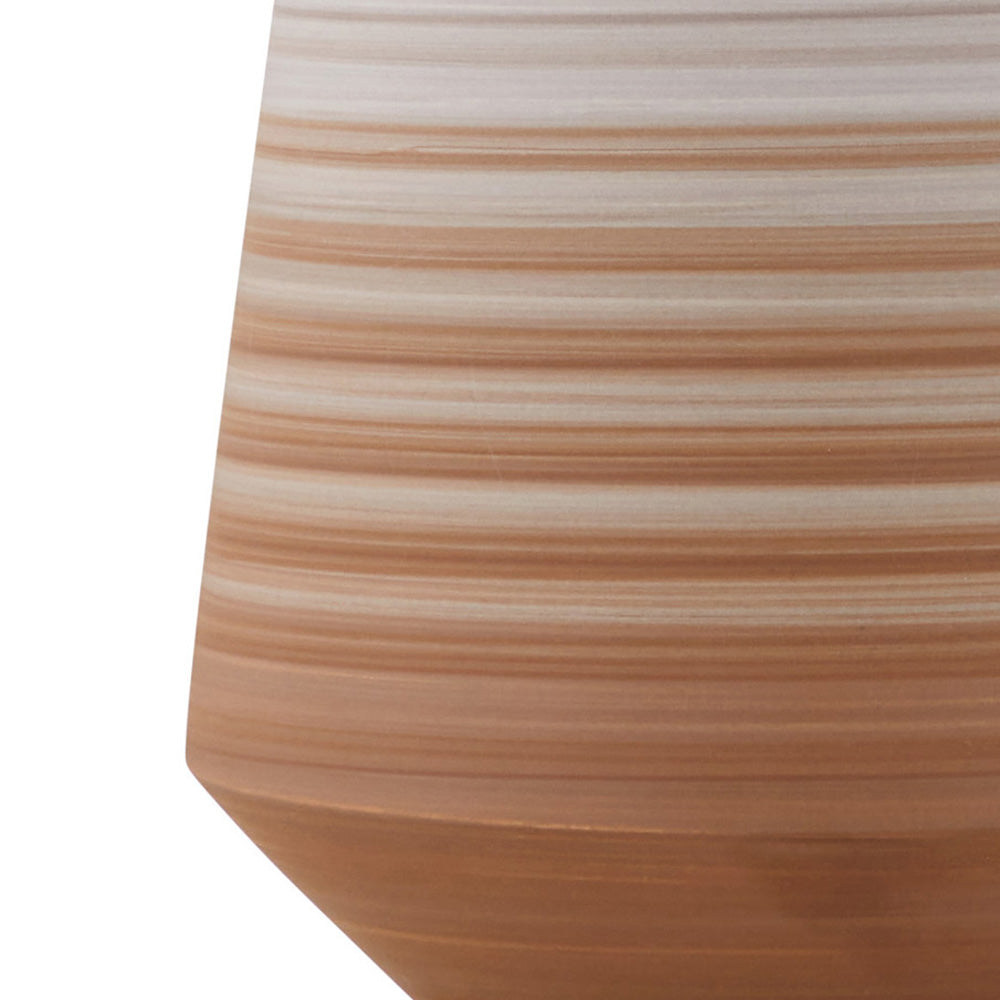 Geologie Table Lamp in Detail.