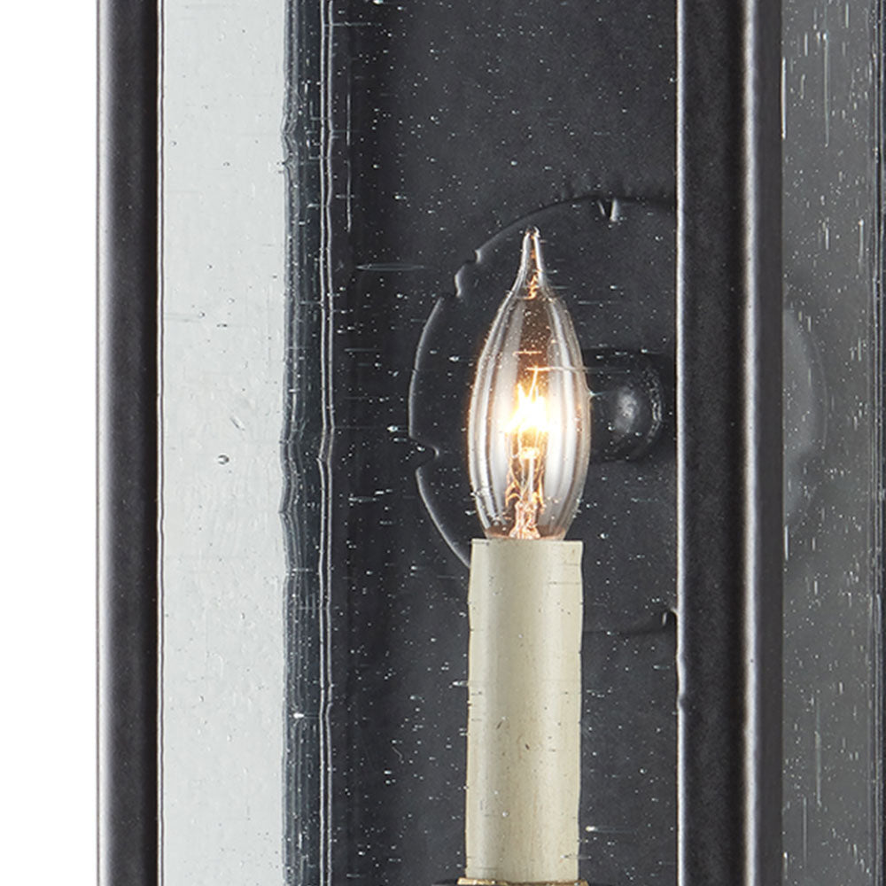 Giatti Outdoor Wall Light in Detail.