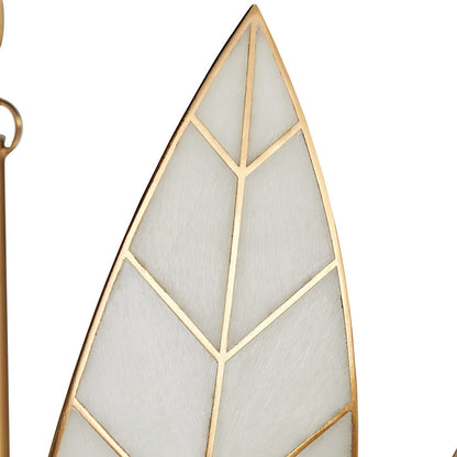 Lamina Chandelier in Detail.