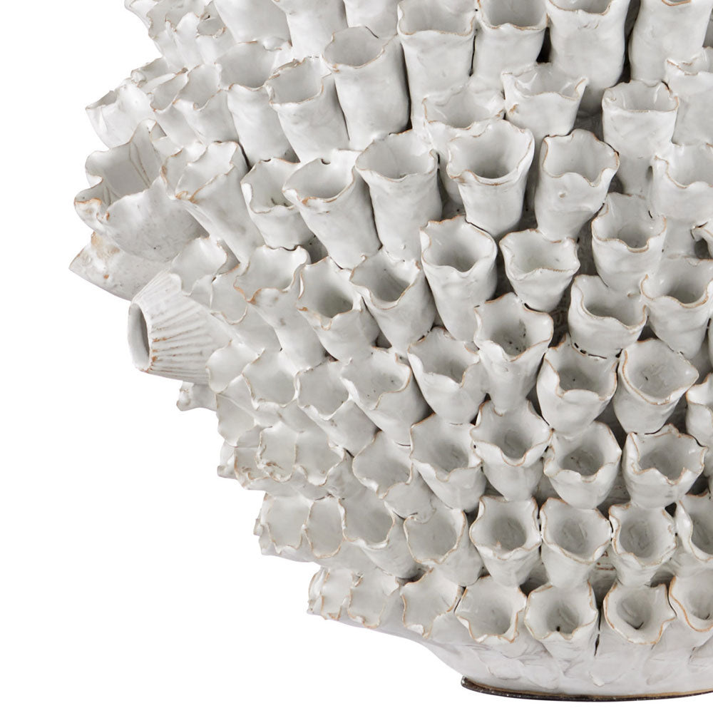 Manitapi Table Lamp in Detail.