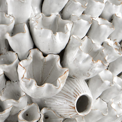 Manitapi Table Lamp in Detail.