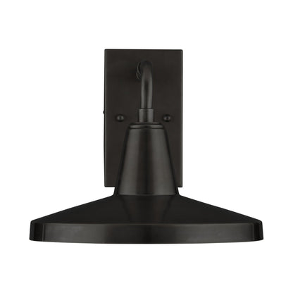Mariner Outdoor Wall Light in Matte Black.