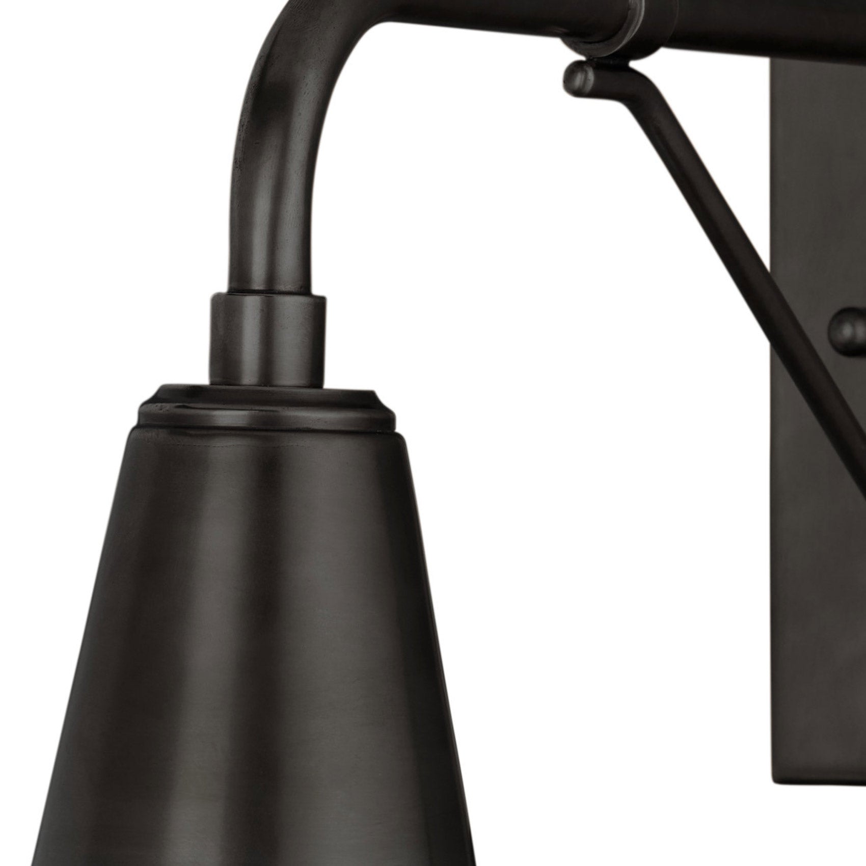 Mariner Outdoor Wall Light in Detail.