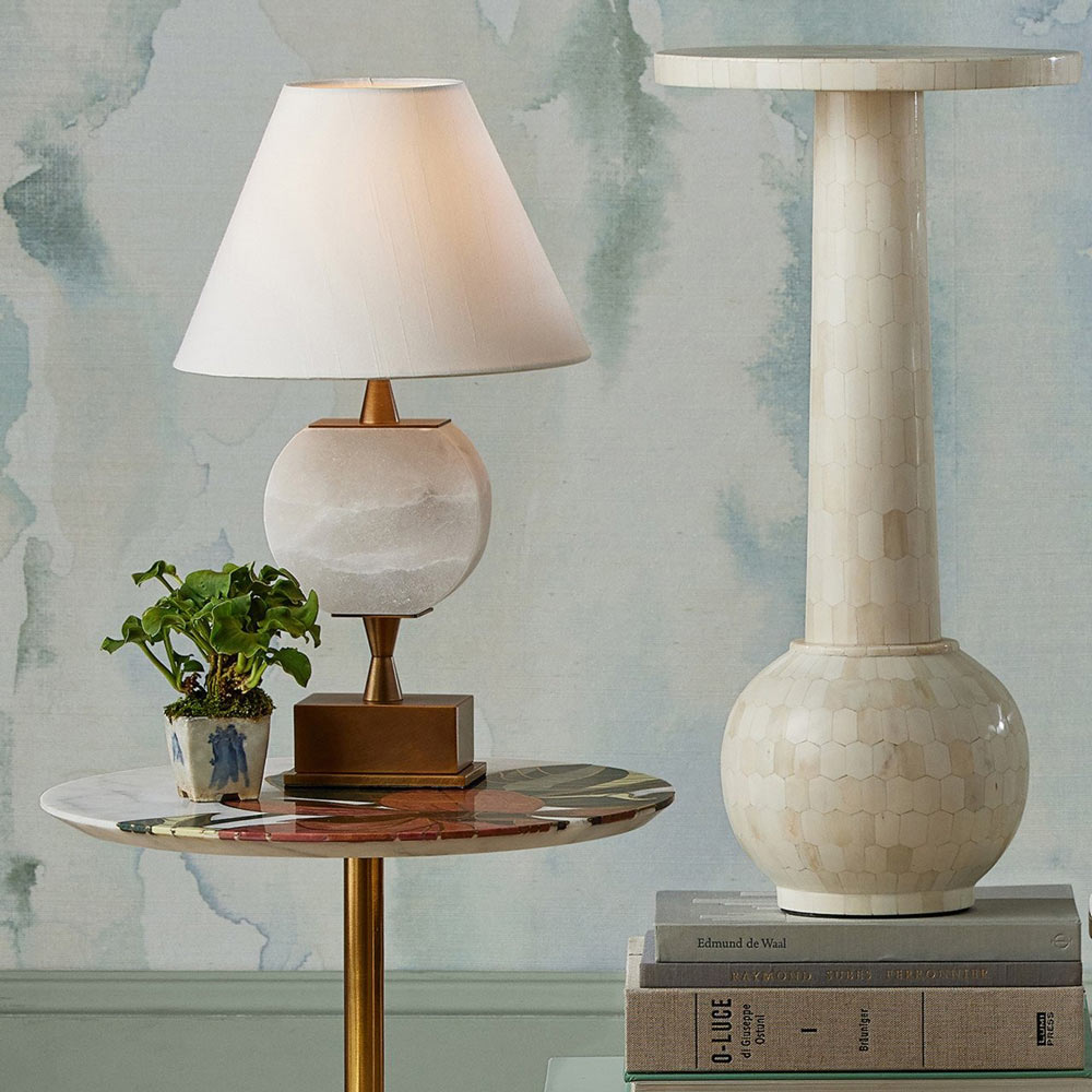 Meandro LED Rechargeable Table Lamp in Detail.