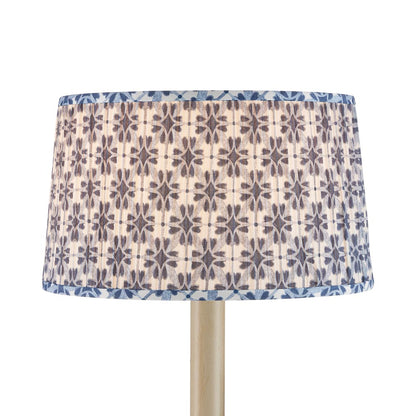 Pembrook Shade in Detail.