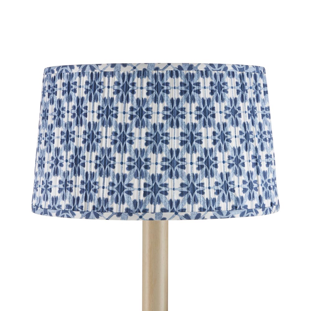 Pembrook Shade in Detail.