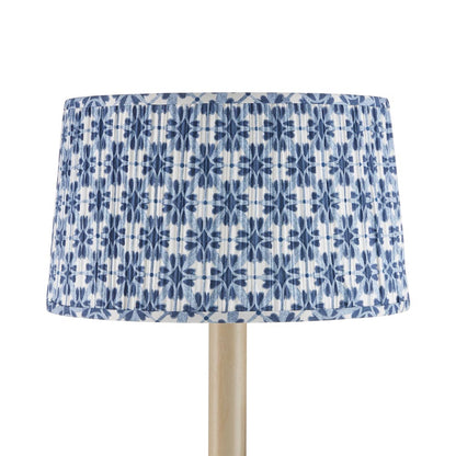 Pembrook Shade in Detail.