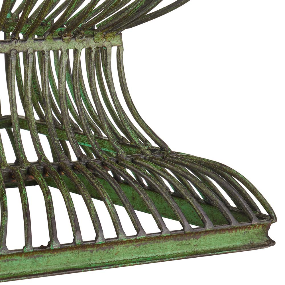 Tuteurs Table Lamp in Detail.