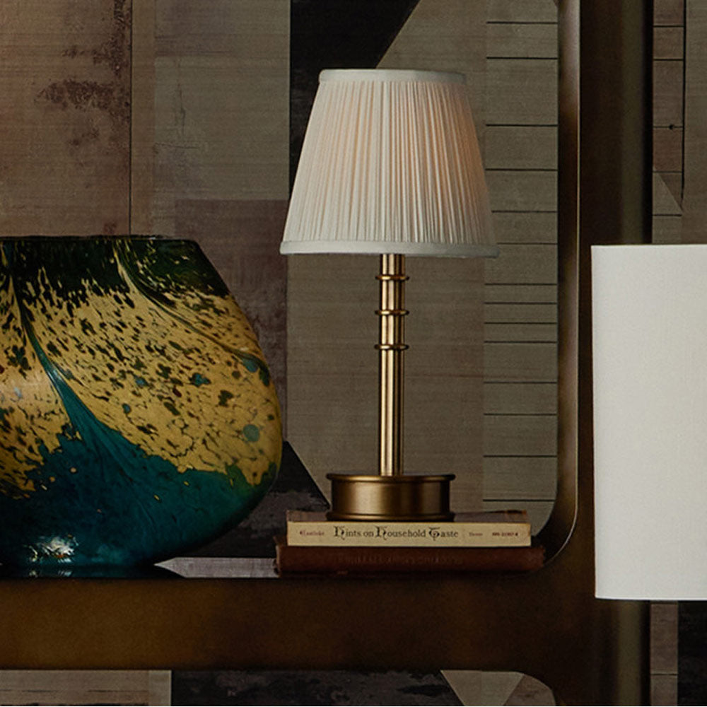 Valise LED Rechargeable Table Lamp in Detail.