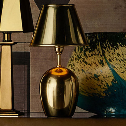Volley LED Rechargeable Table Lamp in Detail.
