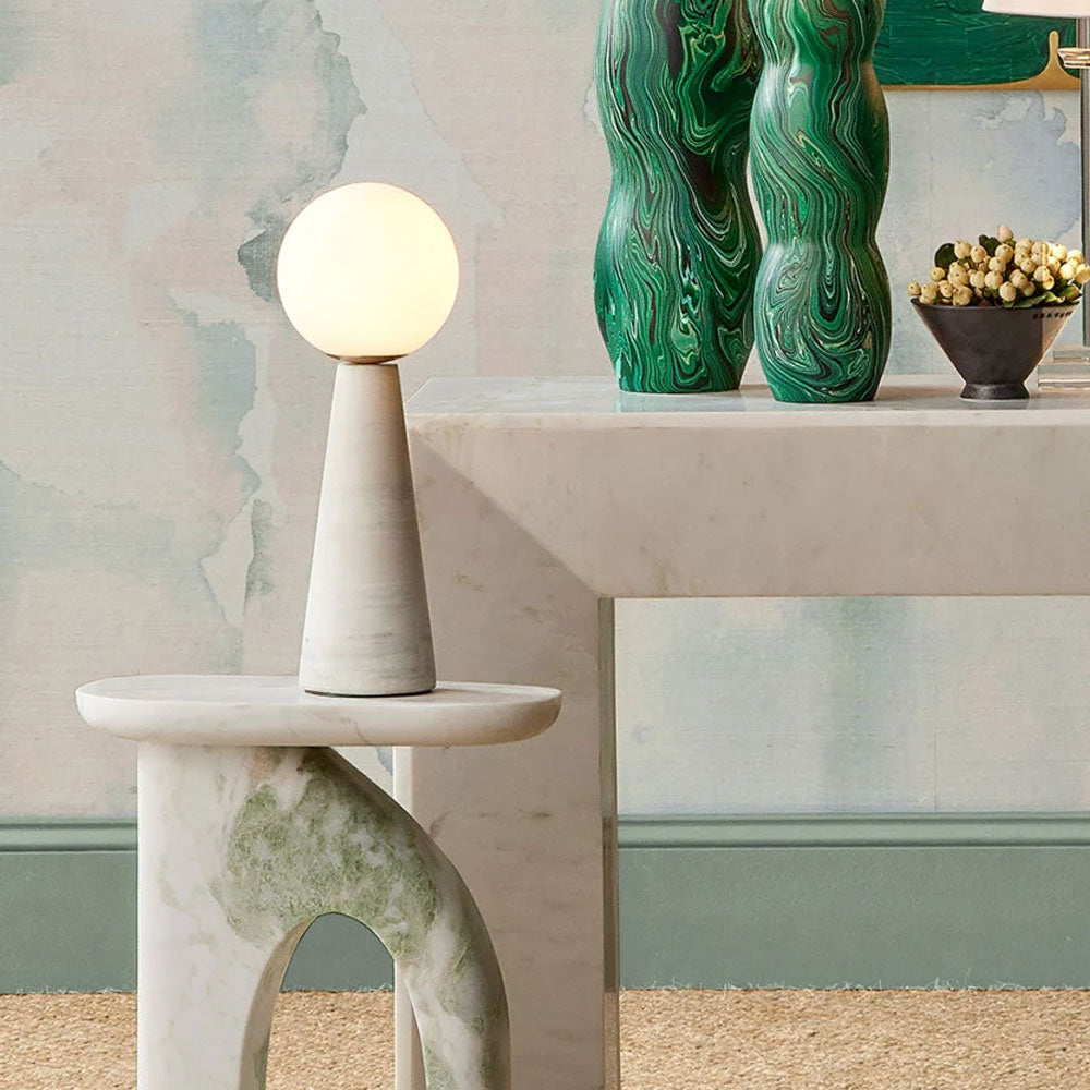 Wayfinder LED Rechargeable Table Lamp in Detail.