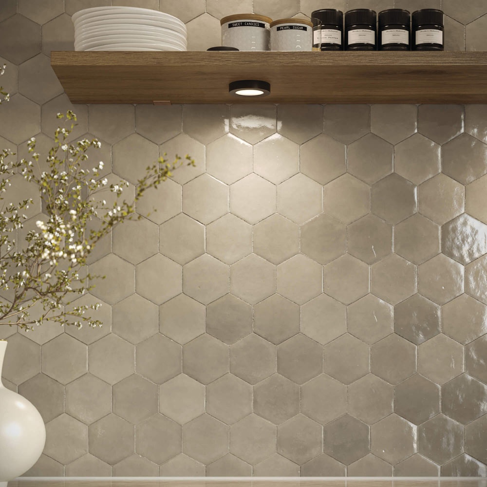 Push Puck LED Undercabinet Light in kitchen.
