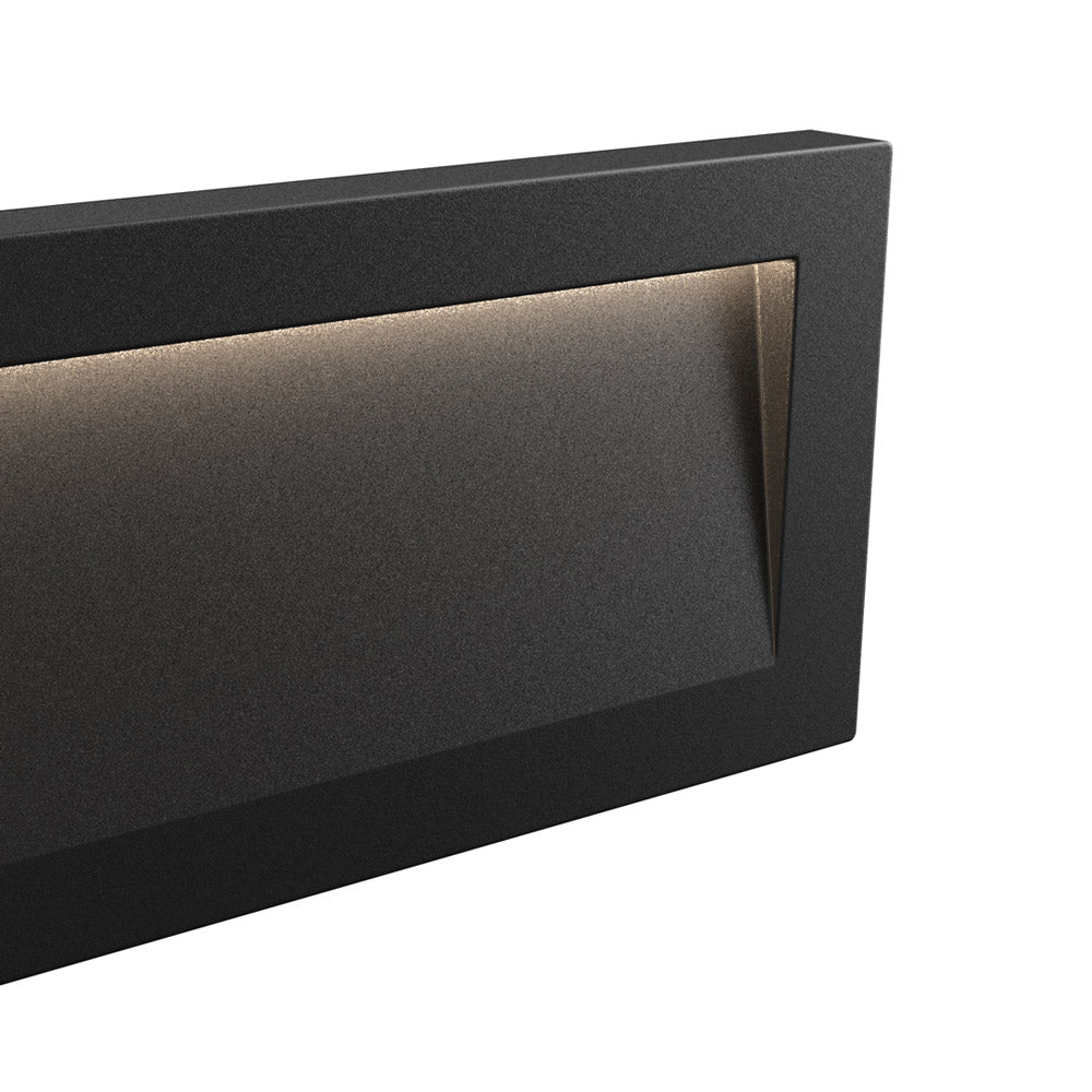 Rise LED Step Light in Detail.