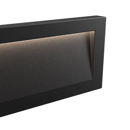 Rise LED Step Light in Detail.