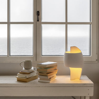 Grande B LED Table Lamp in Detail.