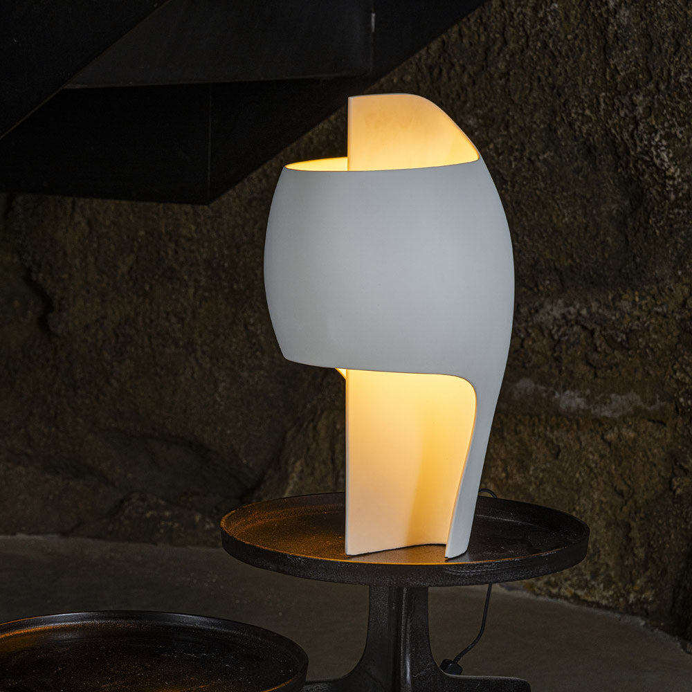 Grande B LED Table Lamp in Detail.