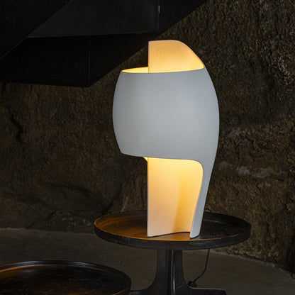 Grande B LED Table Lamp in Detail.