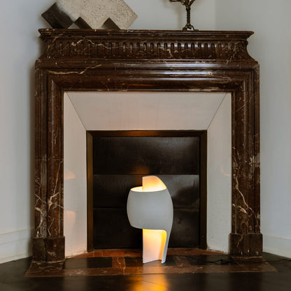 Grande B LED Table Lamp in Detail.