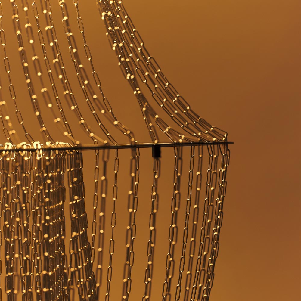 Lampe C LED Pendant Light in Detail.