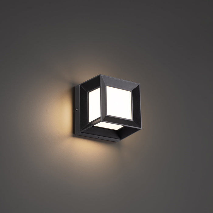 Argo Outdoor LED Wall Light in Detail.