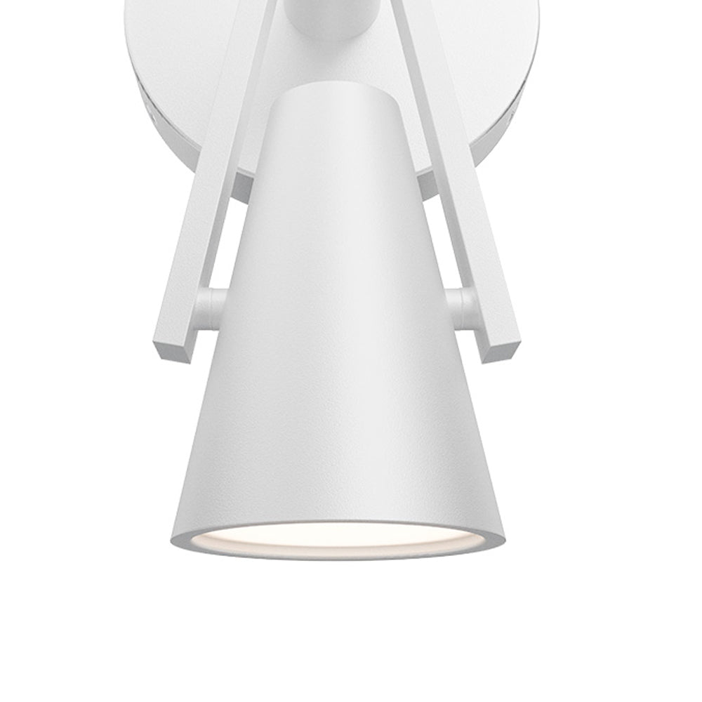 Garlyn LED Wall Light in Detail.