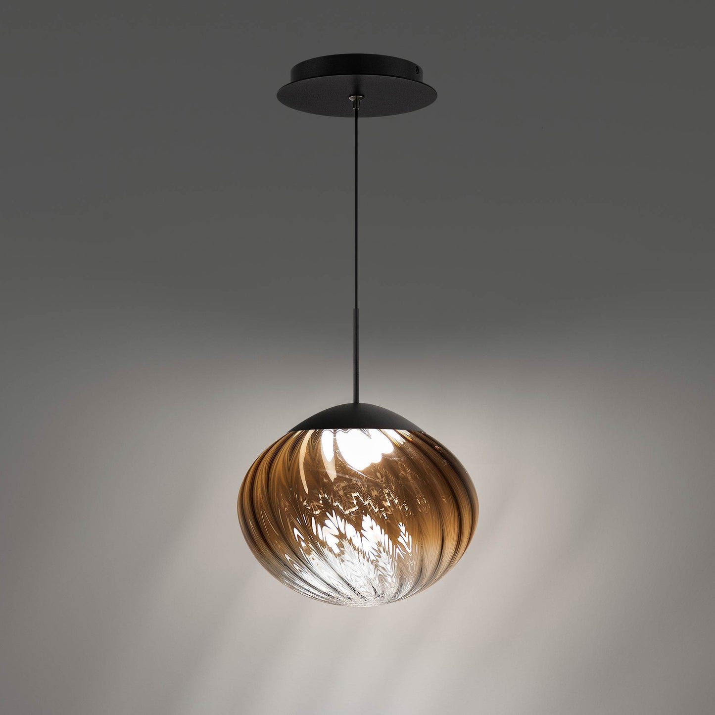 Swayzey LED Pendant Light in Detail.