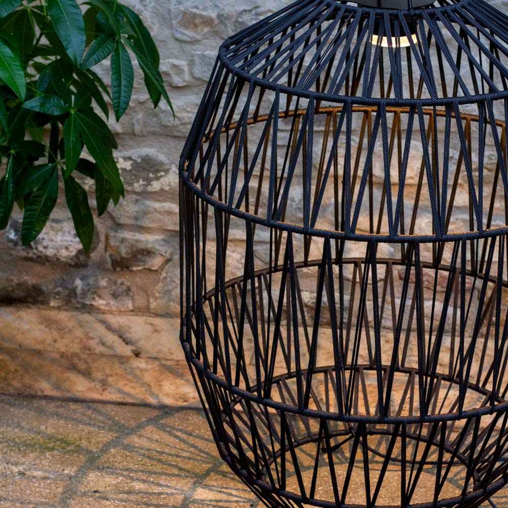 Bauma Outdoor LED Floor Lamp in Detail.