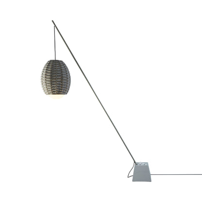 Cuca 104 Outdoor Floor Lamp in Castor.